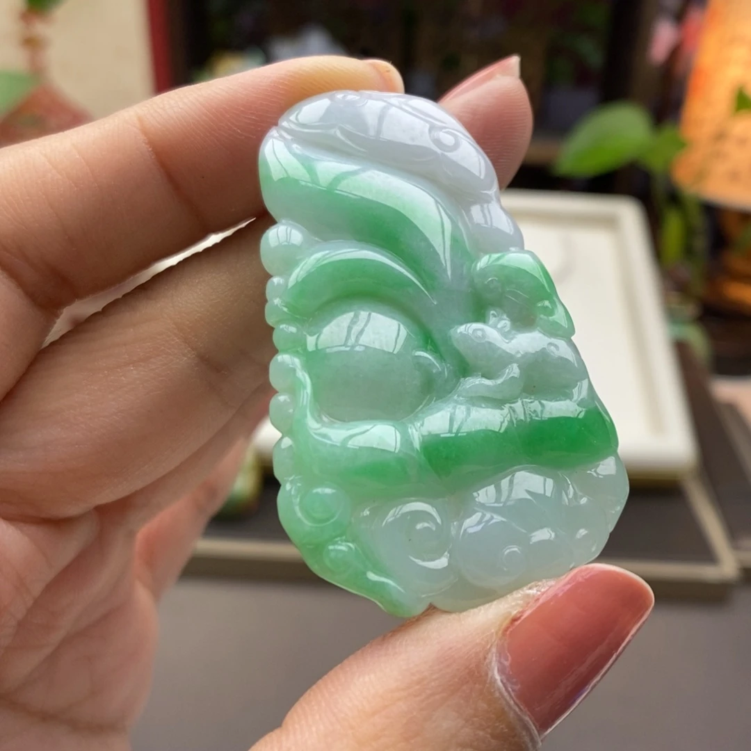 翡翠未镶嵌颈饰吊坠62
