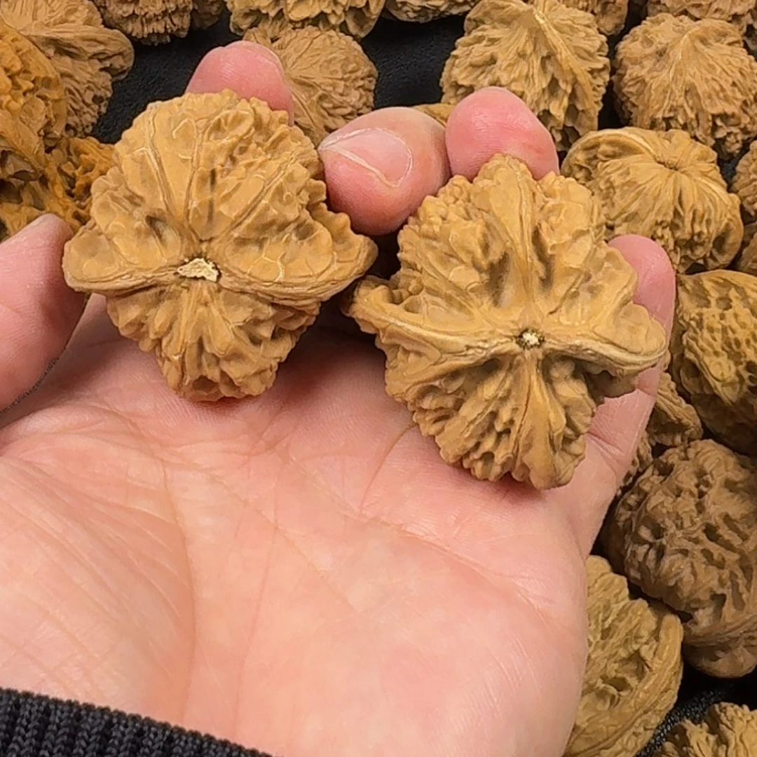 简***乐吊坠文玩核桃望月瑕疵