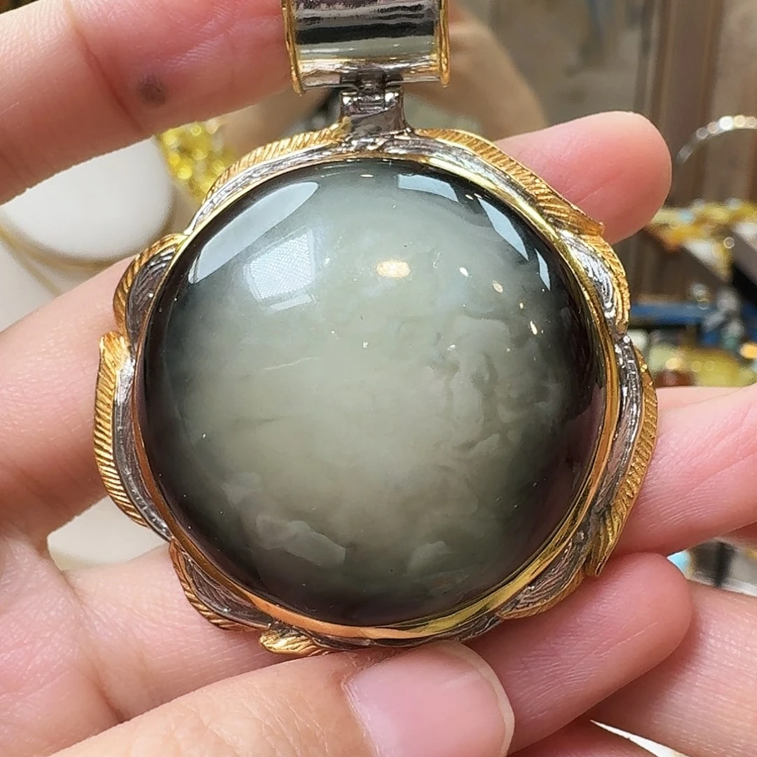 琥珀未镶嵌颈饰吊坠