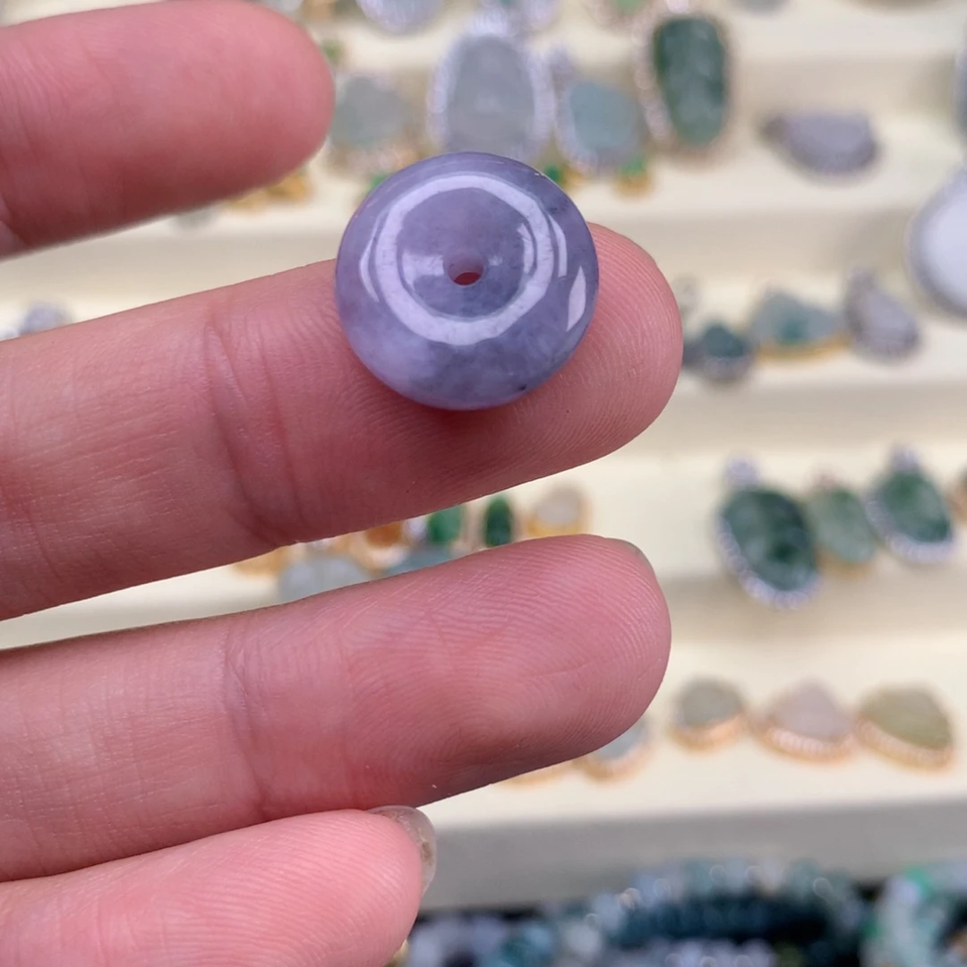 翡翠未镶嵌颈饰福利紫乌鸡