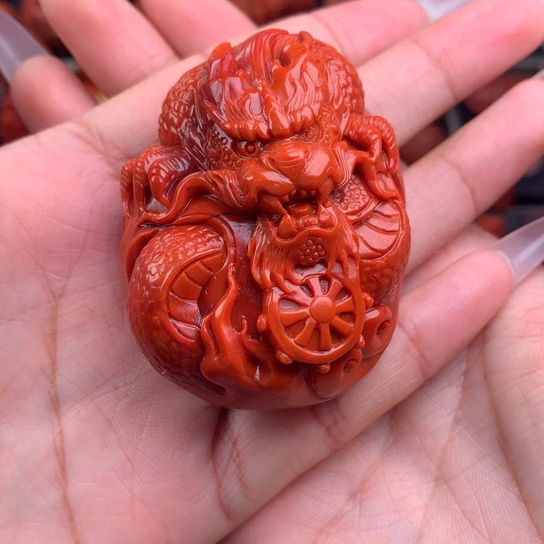 南红玛瑙精工雕刻龙牌未镶嵌