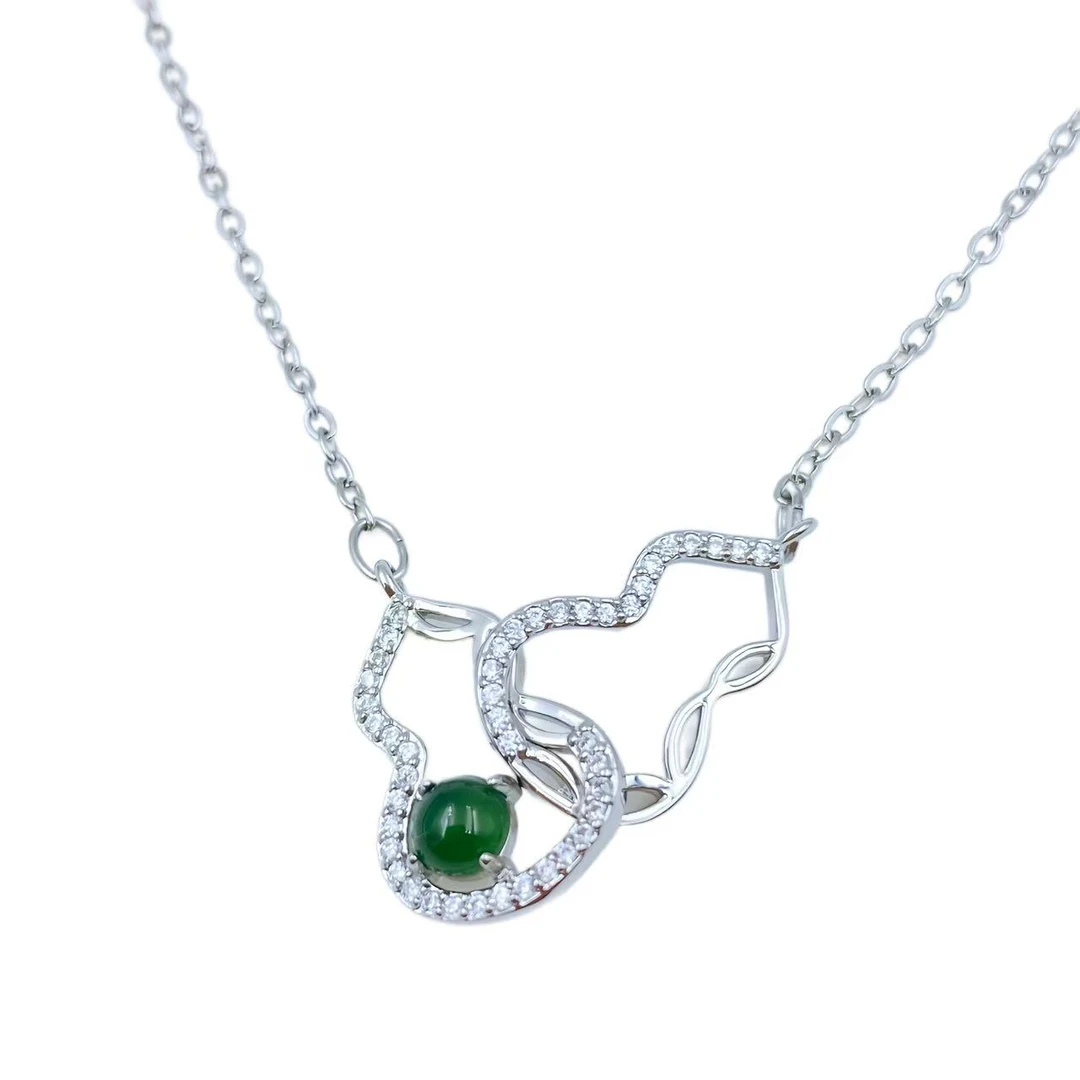 翡翠轻奢绿蛋面葫芦设计款项链F956