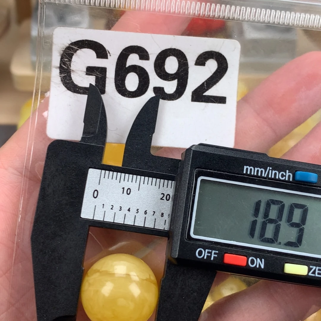 蜜蜡未镶嵌珠宝奇石裸石