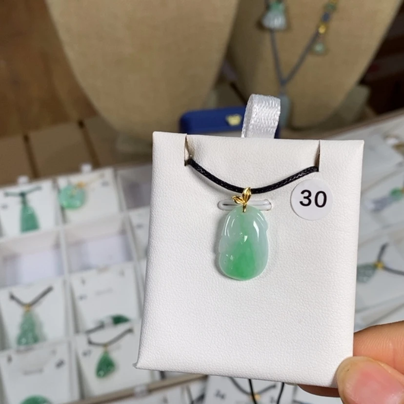 【闪购商品】颈饰未镶嵌翡翠郝*来