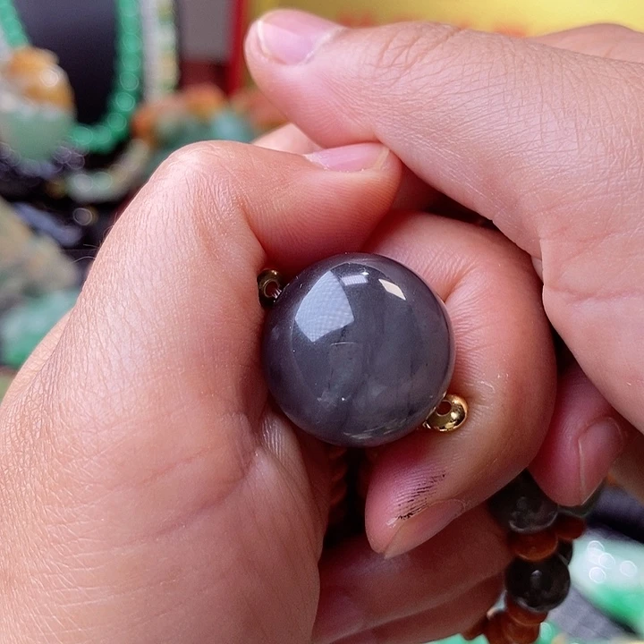 石英质玉（非洲翠）单珠未镶嵌日*月