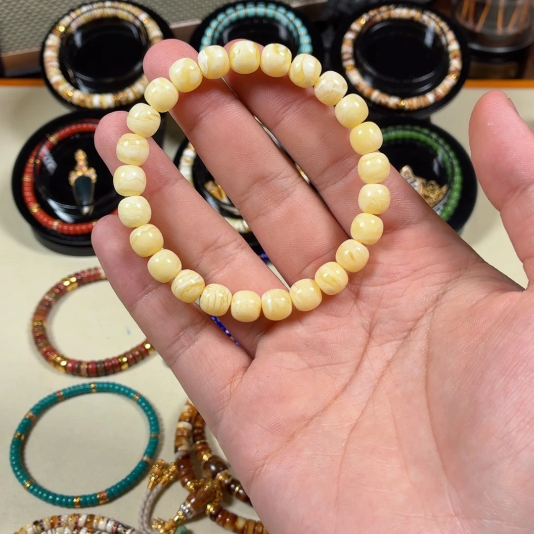 琥珀未镶嵌手链浓蜡虎皮8.5mm