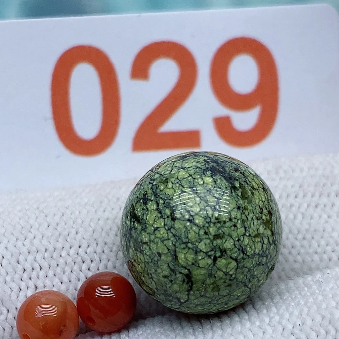 南红玛瑙未镶嵌珠宝奇石