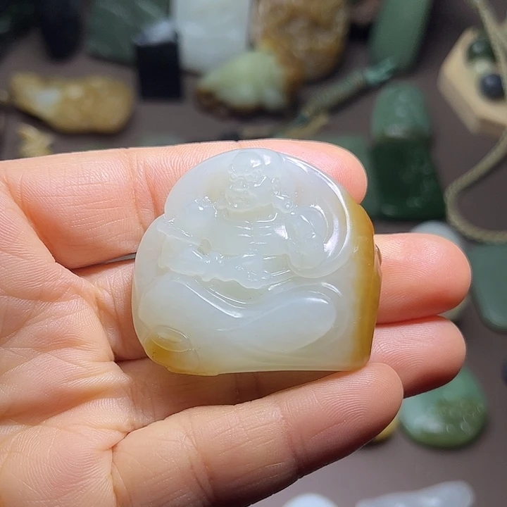 和田玉（糖玉）未镶嵌颈饰