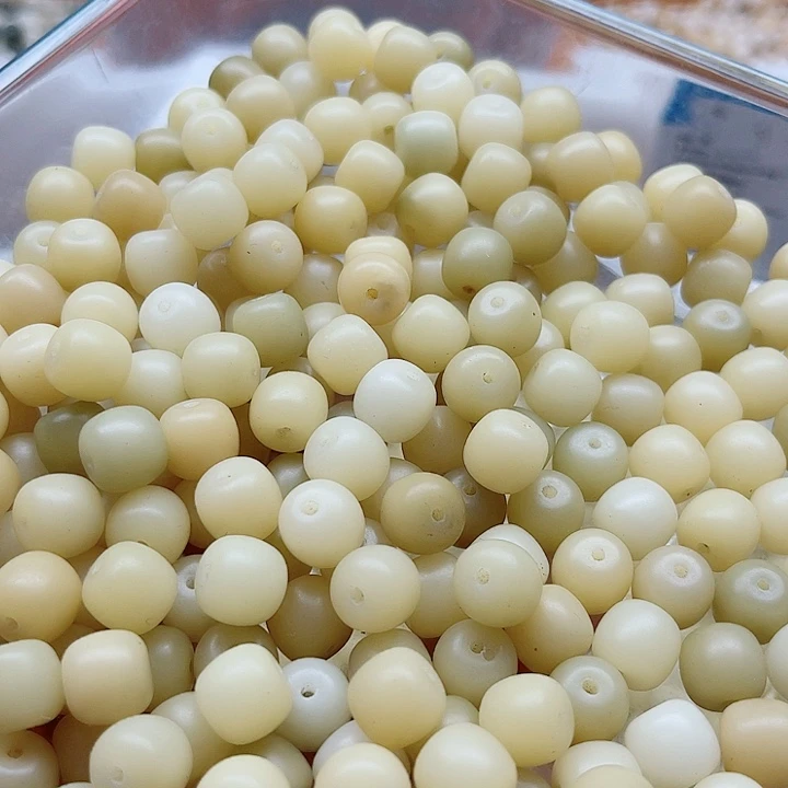 白玉菩提吊坠11-10青柠桶珠60卡灯牌宠60颗