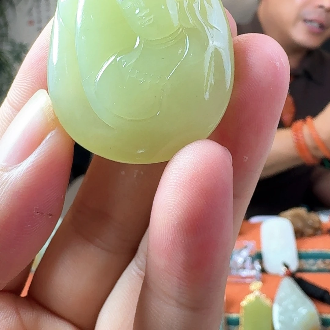 颈饰未镶嵌和田玉