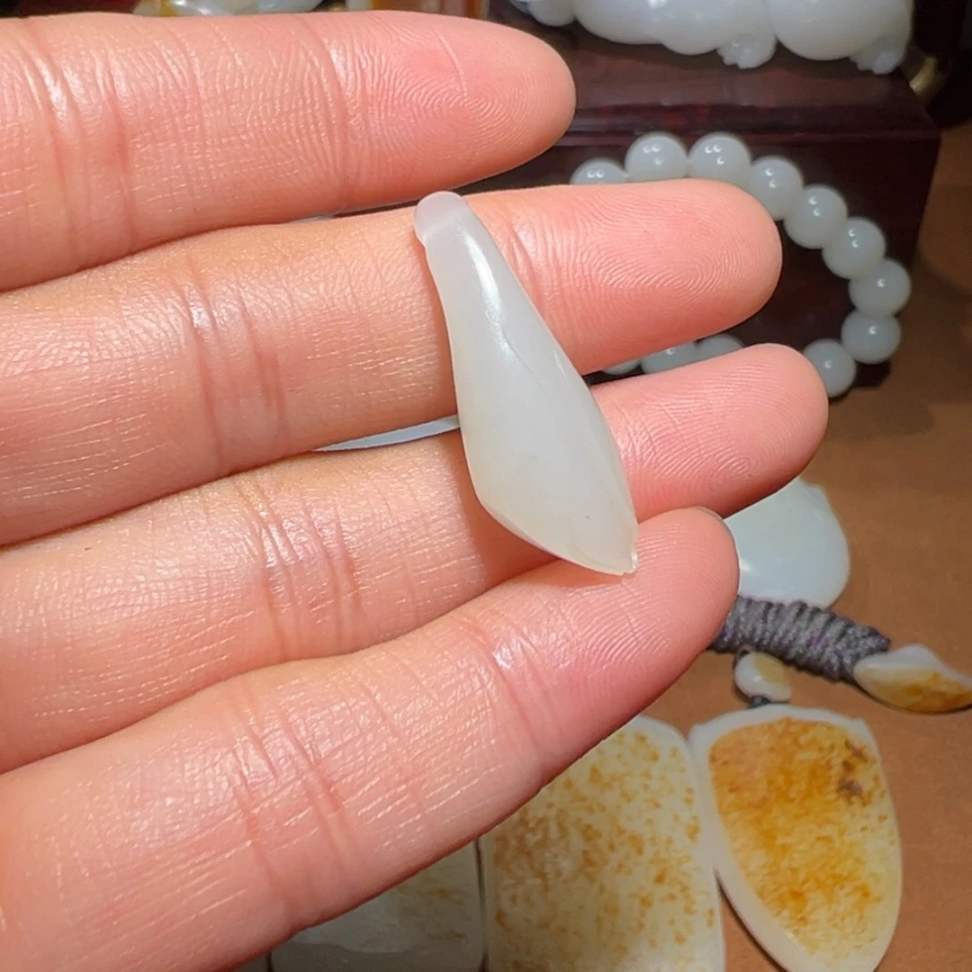 和田玉未镶嵌吊坠(不含链)