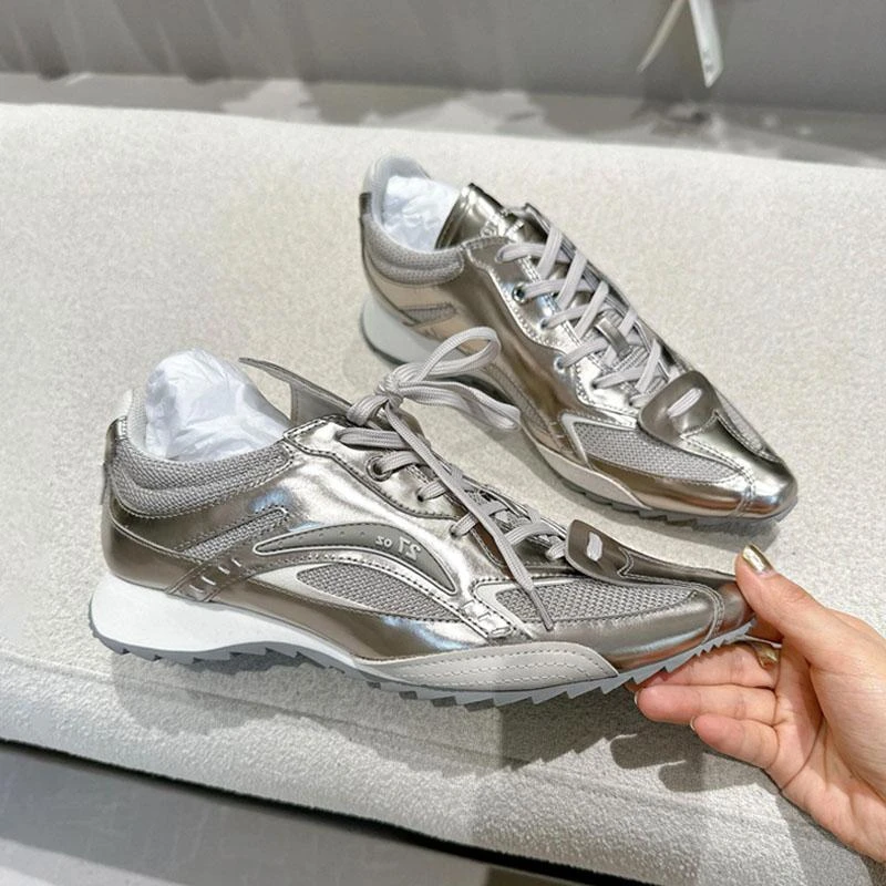 高定版~尖头运动鞋女2025春夏时尚百搭增高德训鞋网红流行小银鞋