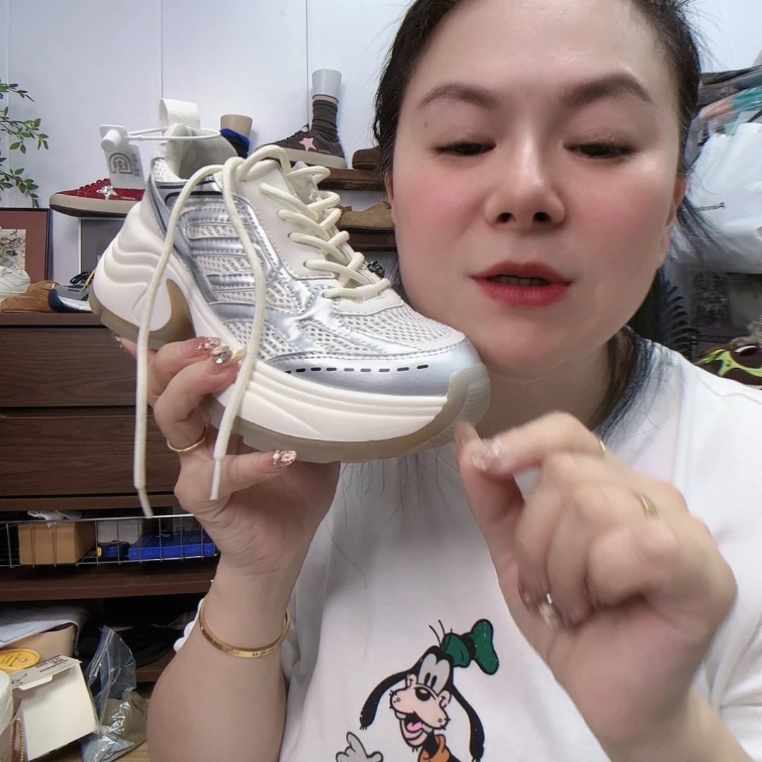 松糕鞋黄牛剖层皮革在我这一堆都在你