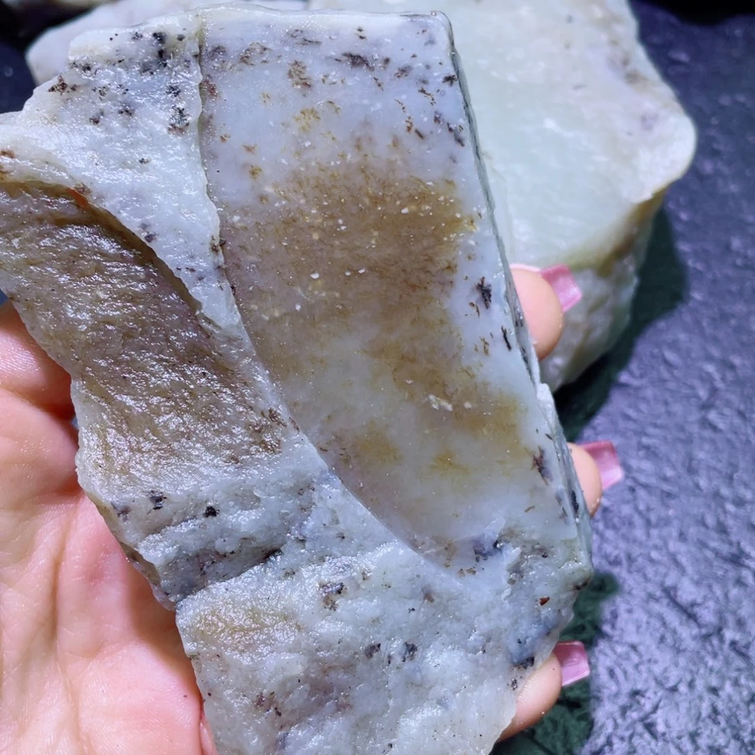 和田玉未镶嵌珠宝半成品