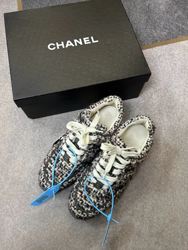 香奈儿休闲鞋三七码95新