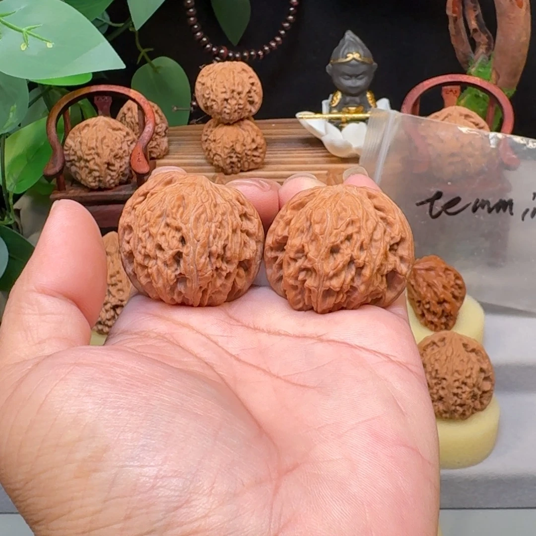 文玩核桃把件—38蝴蝶磨