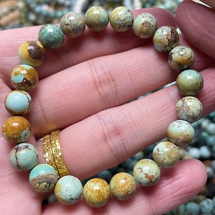 绿松石未镶嵌8.8左右的