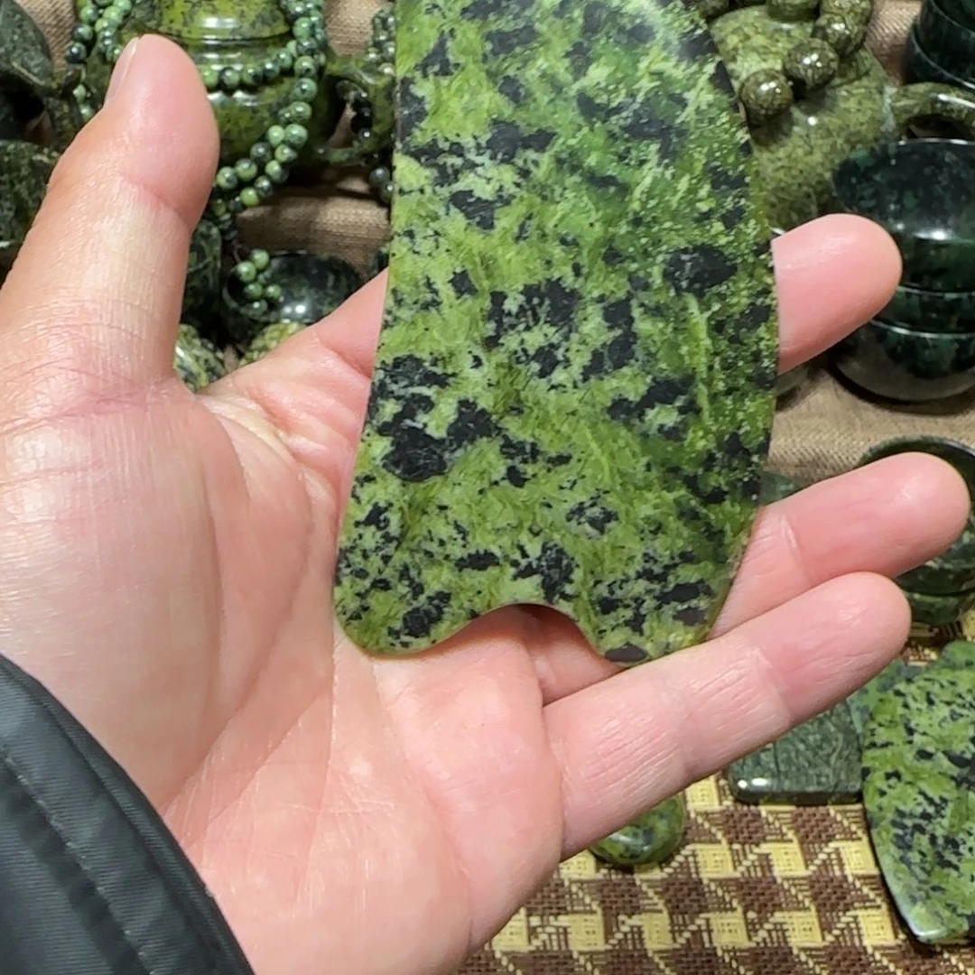 蛇纹石玉未镶嵌藏玉药王石养身产品