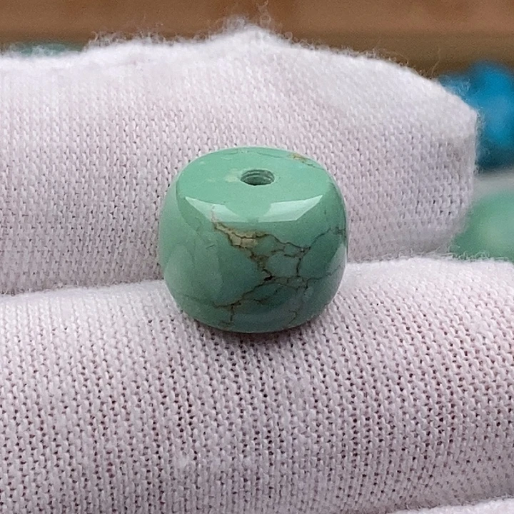 绿松石未镶嵌珠宝奇石11.8