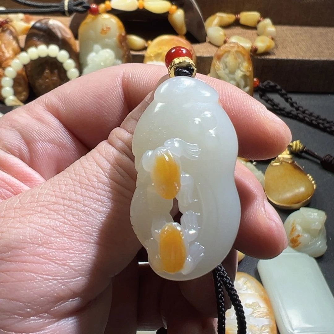 和田玉未镶嵌吊坠(不含链)
