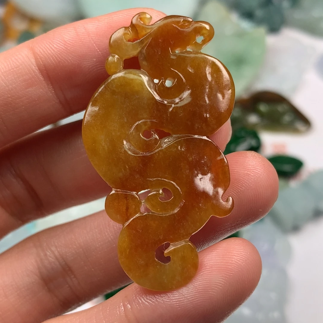 翡翠未镶嵌颈饰翡翠