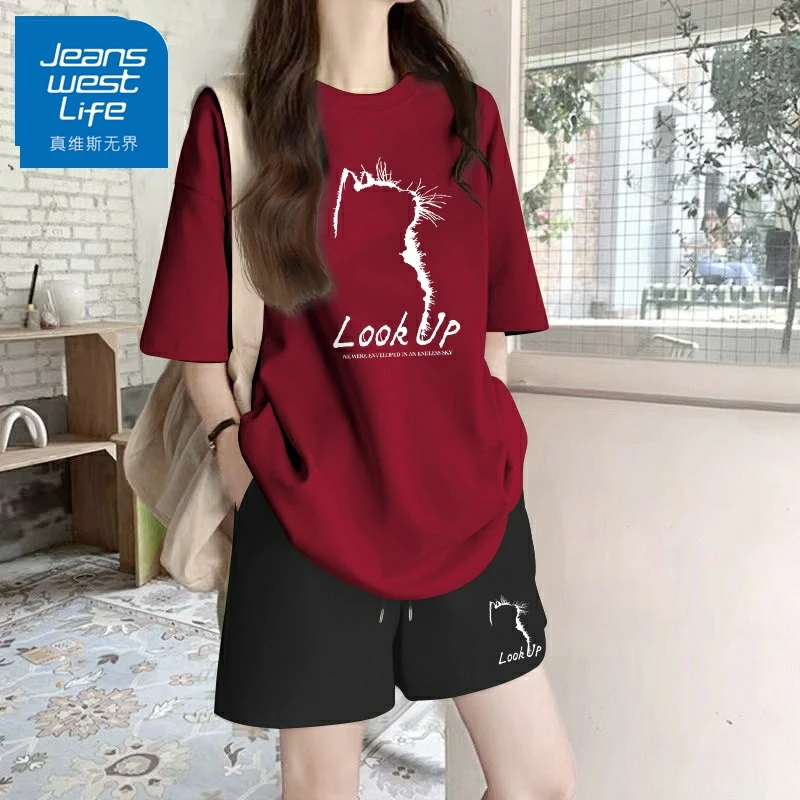 真维斯无界酒红色运动套装女夏季2025年新款宽松百搭短袖短裤两件