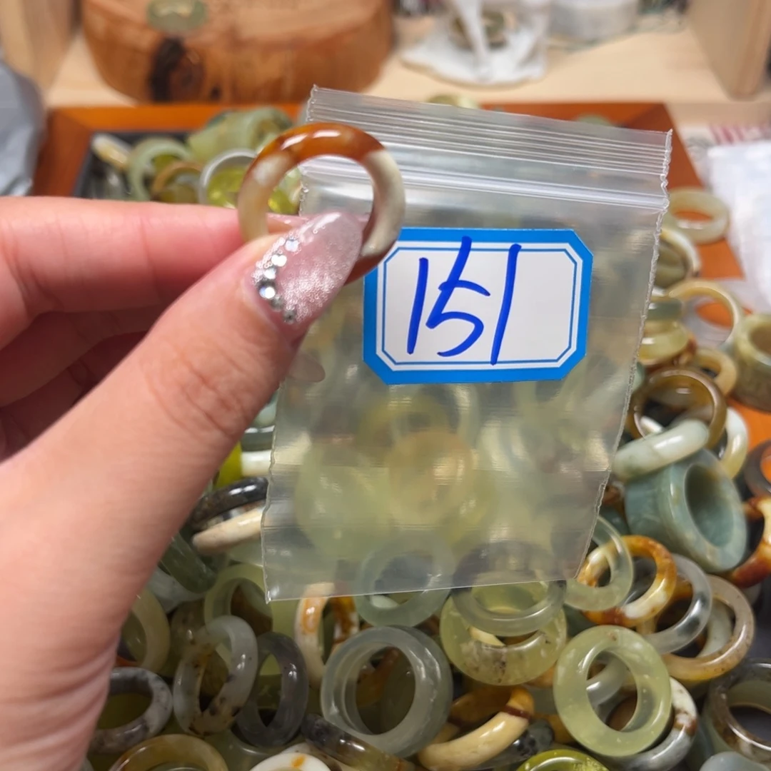 弥***香蛇纹石玉未镶嵌珠宝奇石