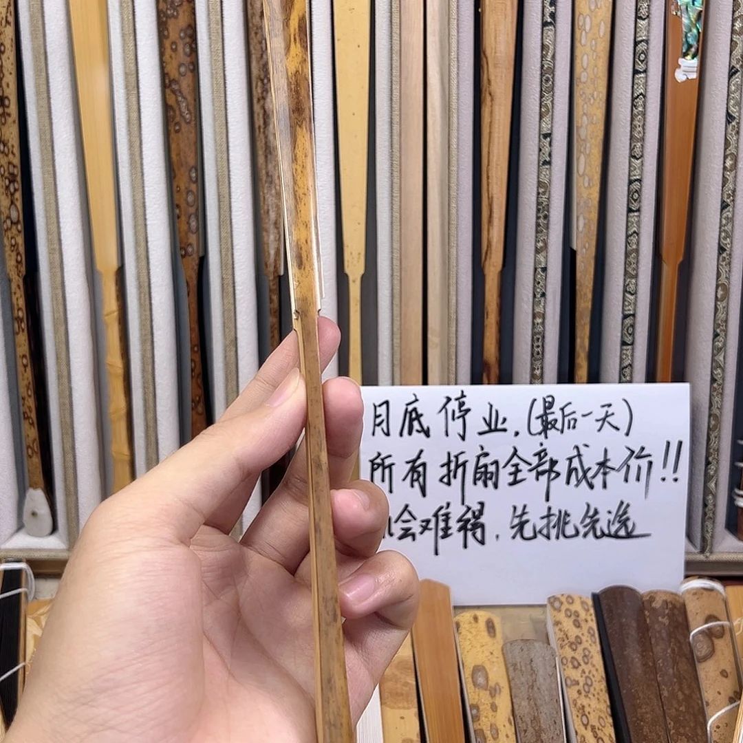 秫***主哈哈哈哈哈哈哈哈哈