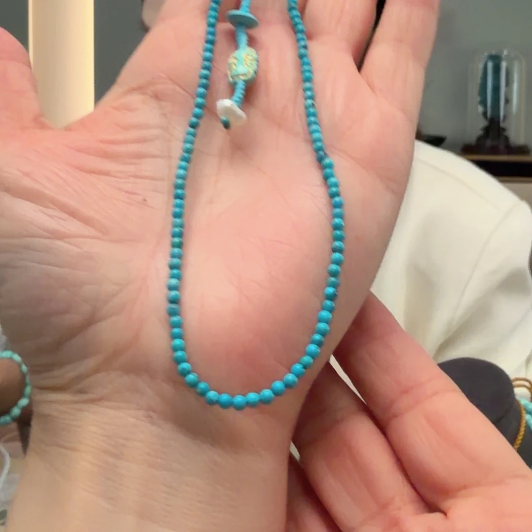 绿松石未镶嵌颈饰