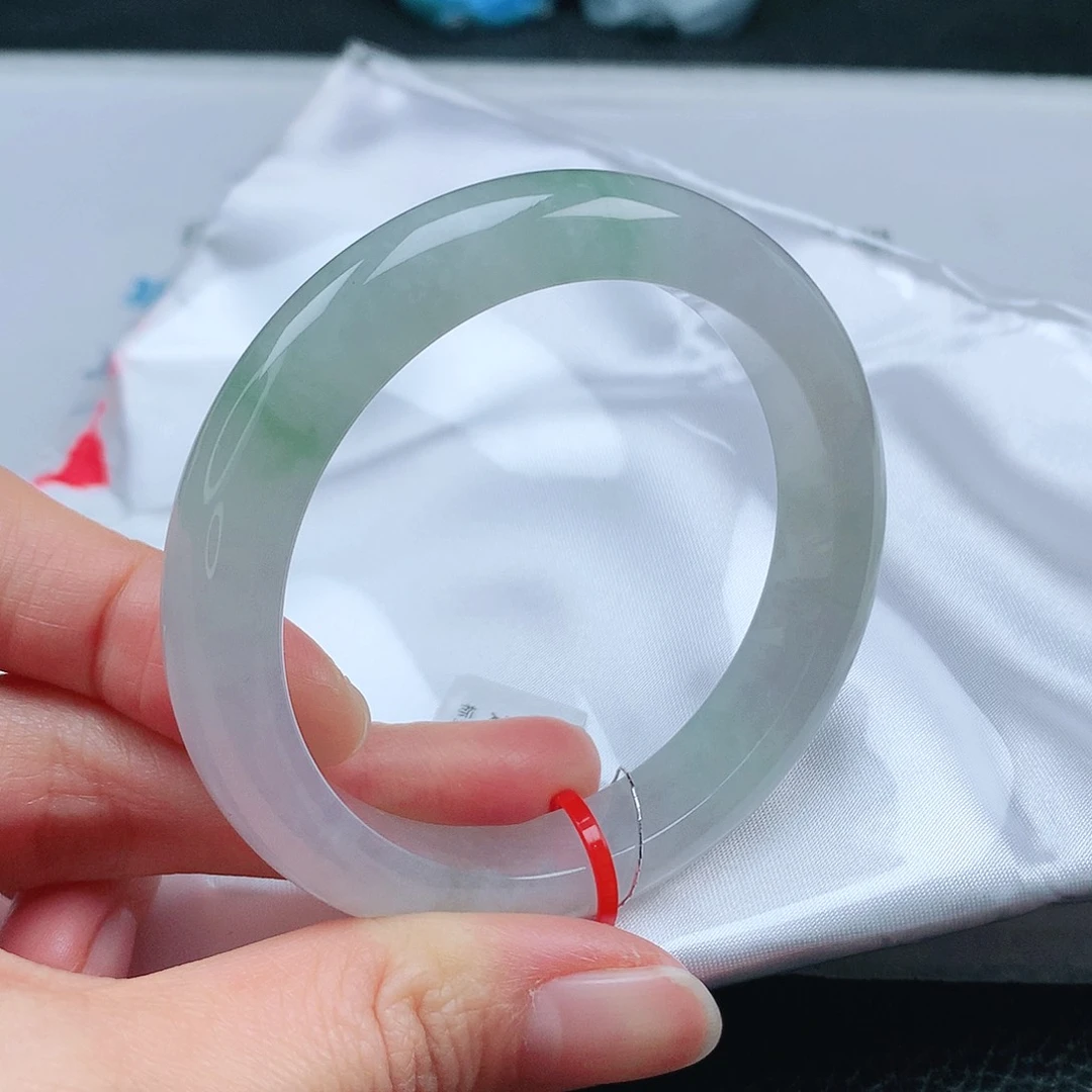 翡翠手镯未镶嵌52➕圈