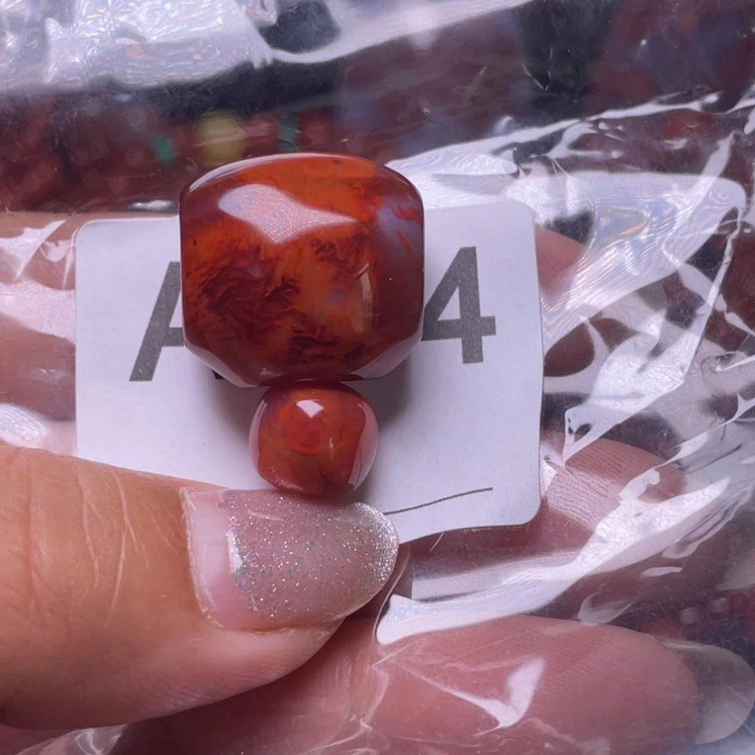 一***烟手链未镶嵌南红玛瑙