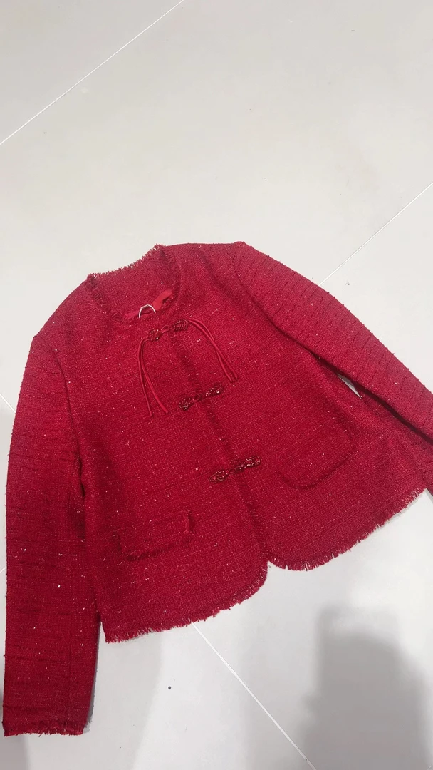 美红家    毛边小香风外套