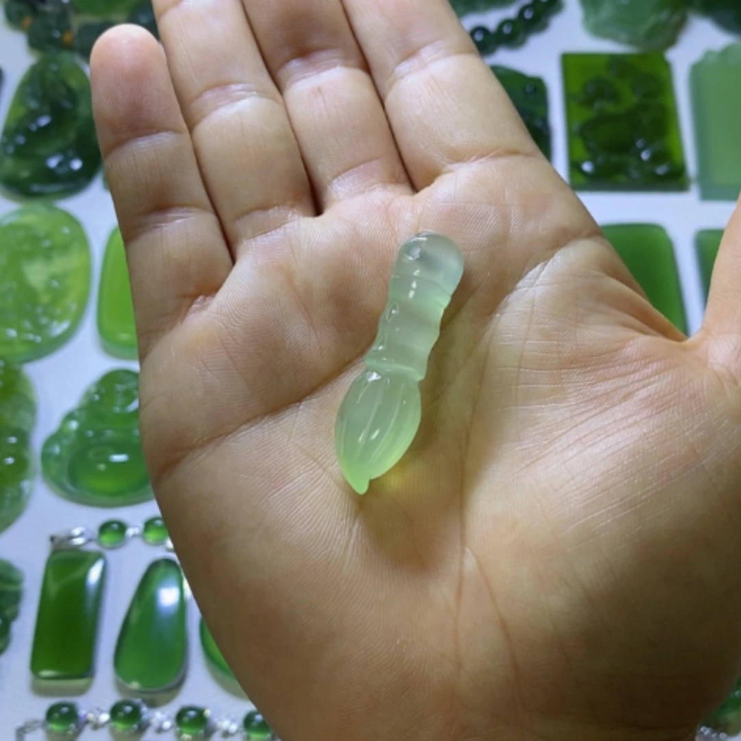 【闪购商品】未镶嵌蛇纹石玉颈饰