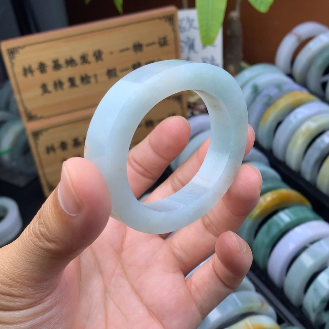 未镶嵌手镯定制翡翠定制手镯