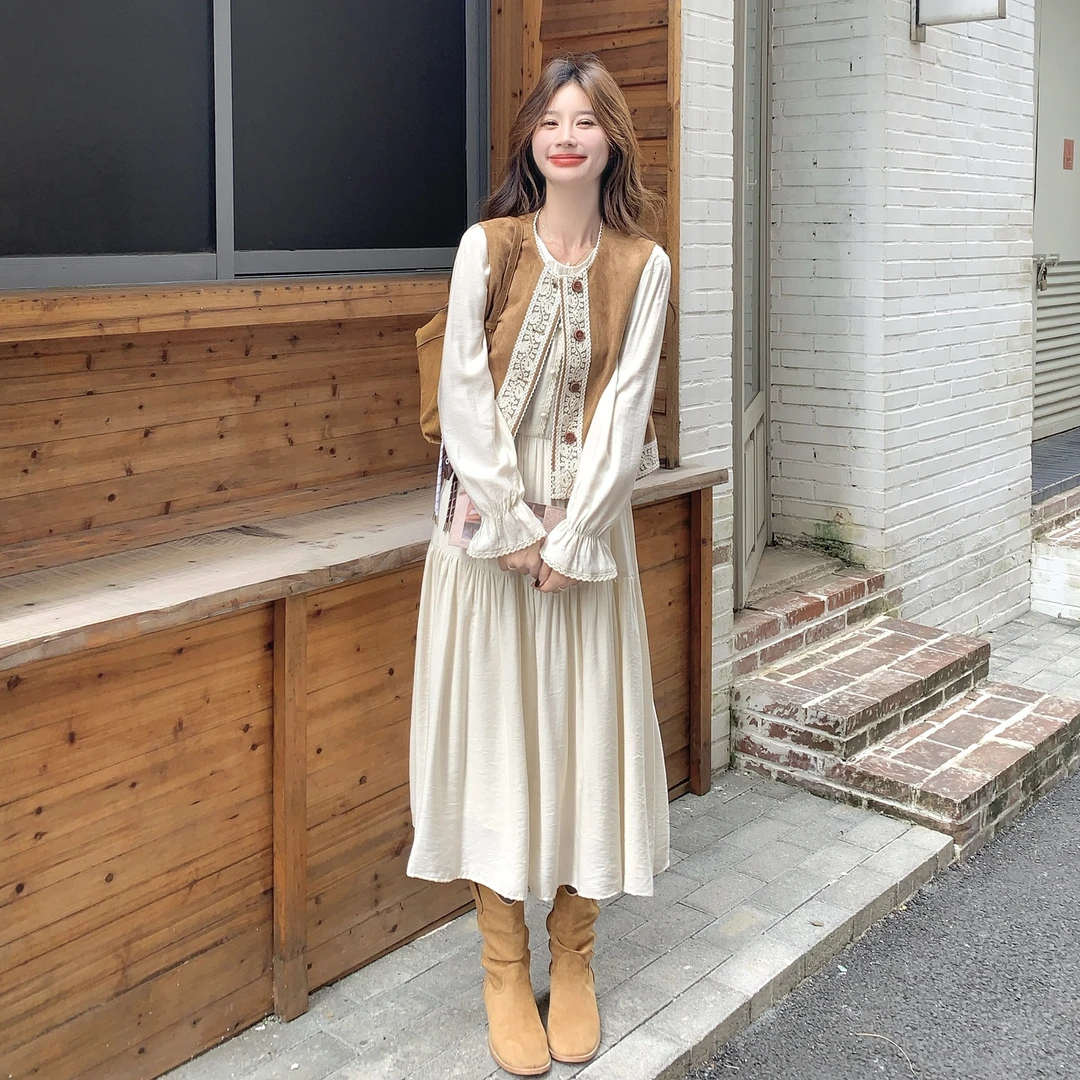 休闲针织咖色马甲连衣裙套装女2025蕾丝新款气质巨好看法式风裙子