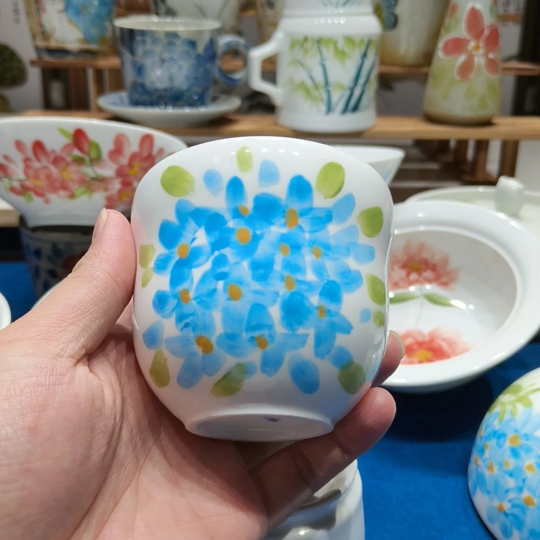 摆件景德镇手工手绘高温瓷器