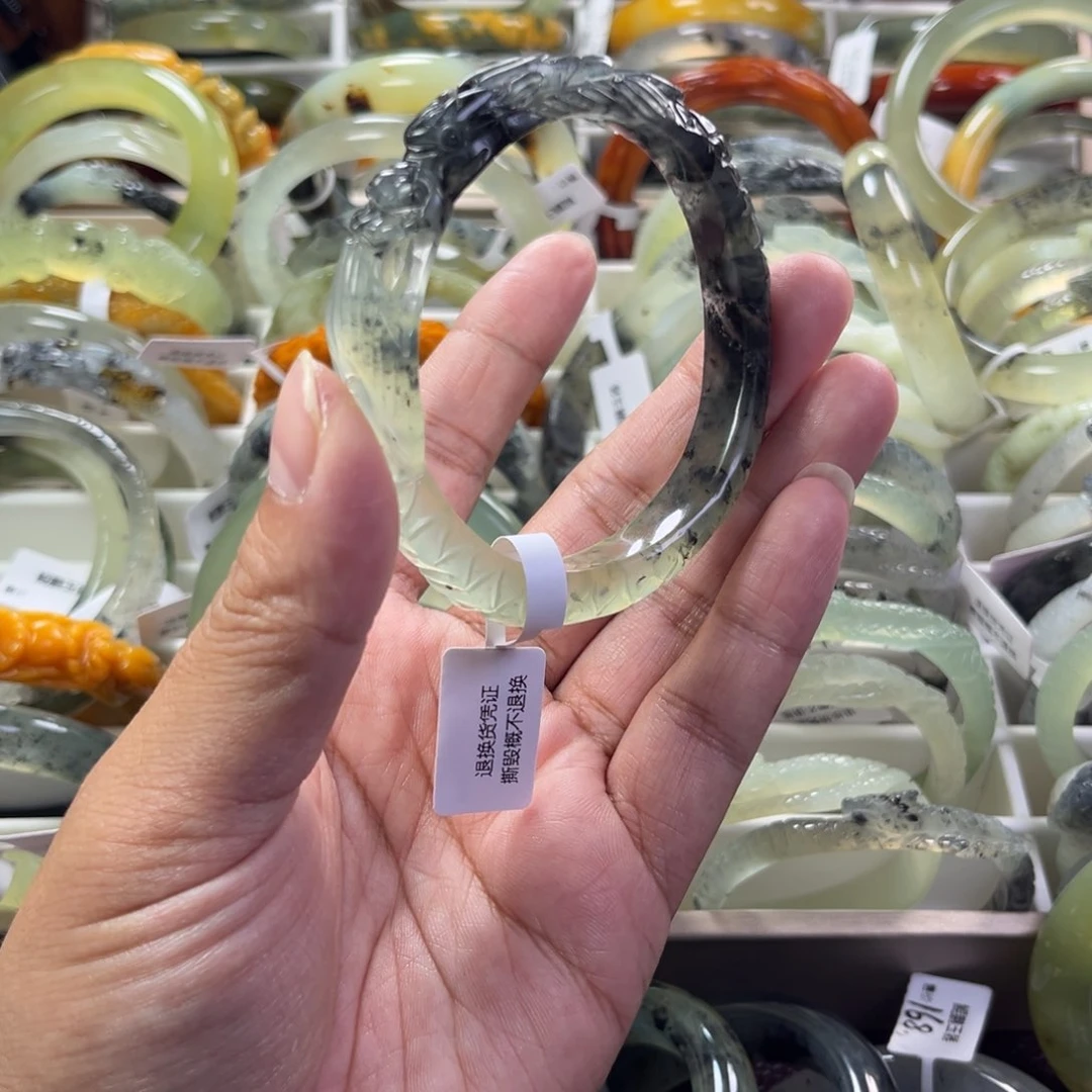 蛇纹石玉手镯未镶嵌南*宝