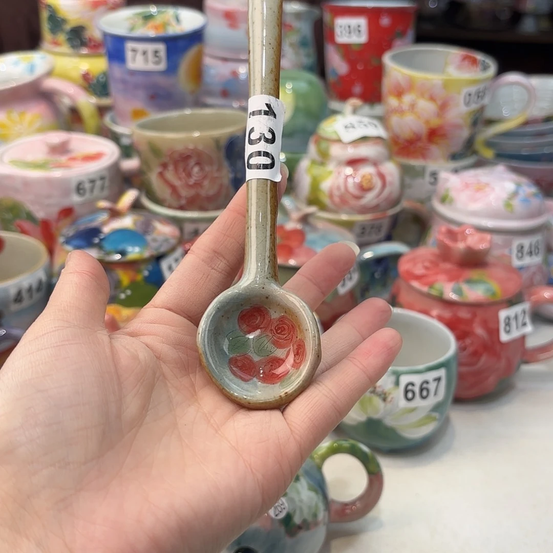 瓷片兔兔好可爱呀