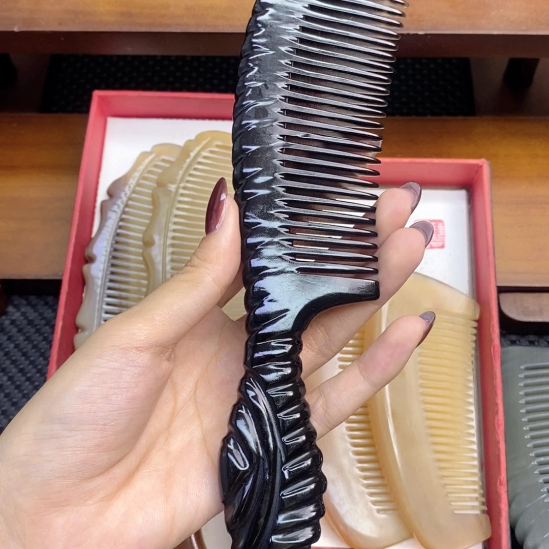 纯手工制作纯牛角梳子