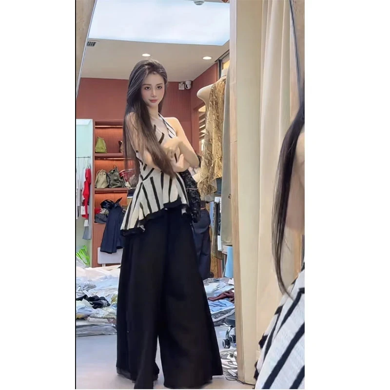 法式设计感小众撞色黑白风别致度假风挂脖上衣百搭宽松休闲裤套装