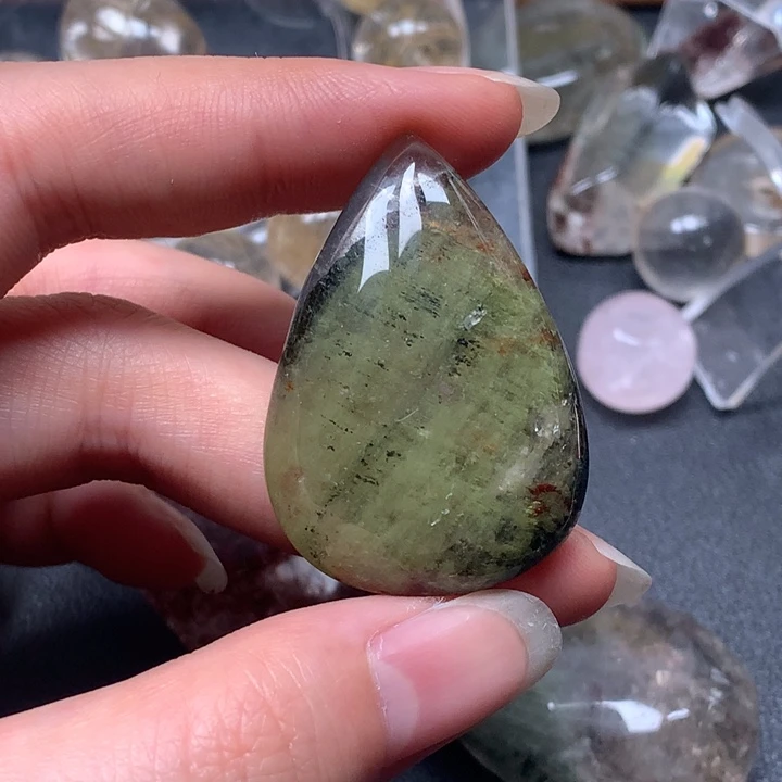 未镶嵌颈饰水晶云****儿天然