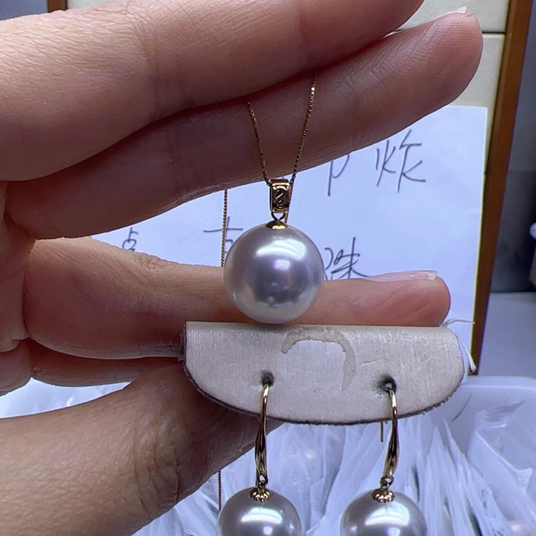 淡水珍珠吊坠(赠链)18K金镶嵌