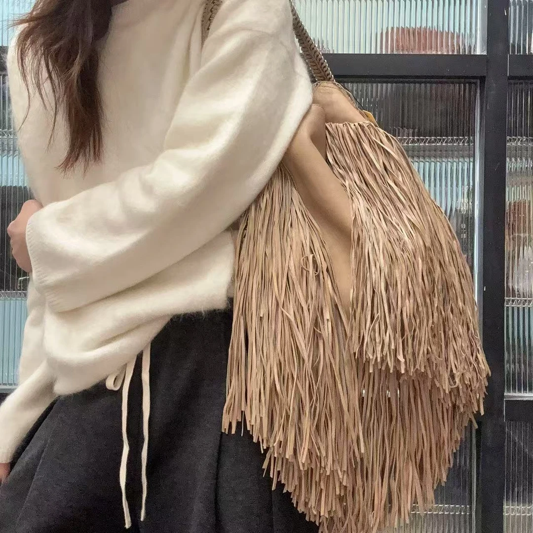 95新 FERRAGAMO/菲拉格慕 【蕾】97 0127 奶茶色流苏单肩腋下包