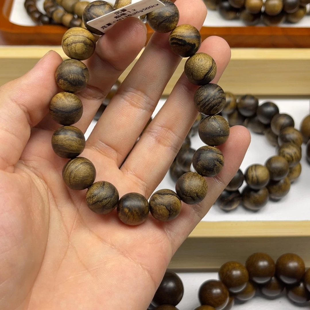追*** 手串沉香越南芽庄白棋楠