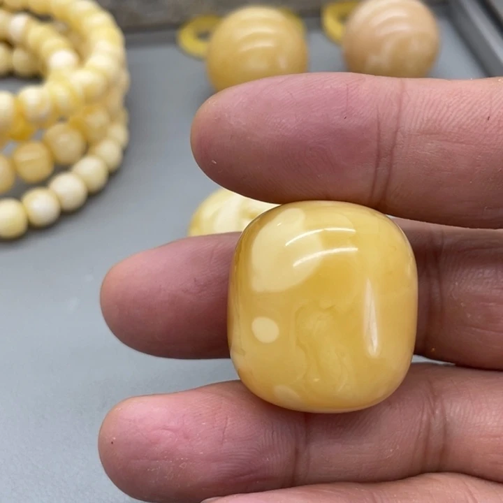 琥珀未镶嵌裸石桶珠