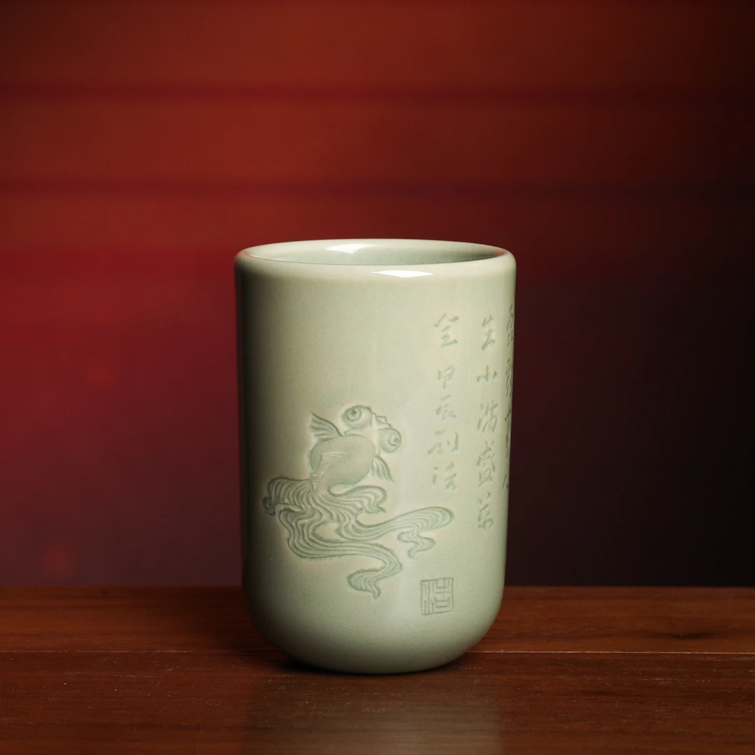 刘浩纯手工杯 龙泉青瓷家用茶具功夫茶道单杯 金鱼刻绘闻香杯
