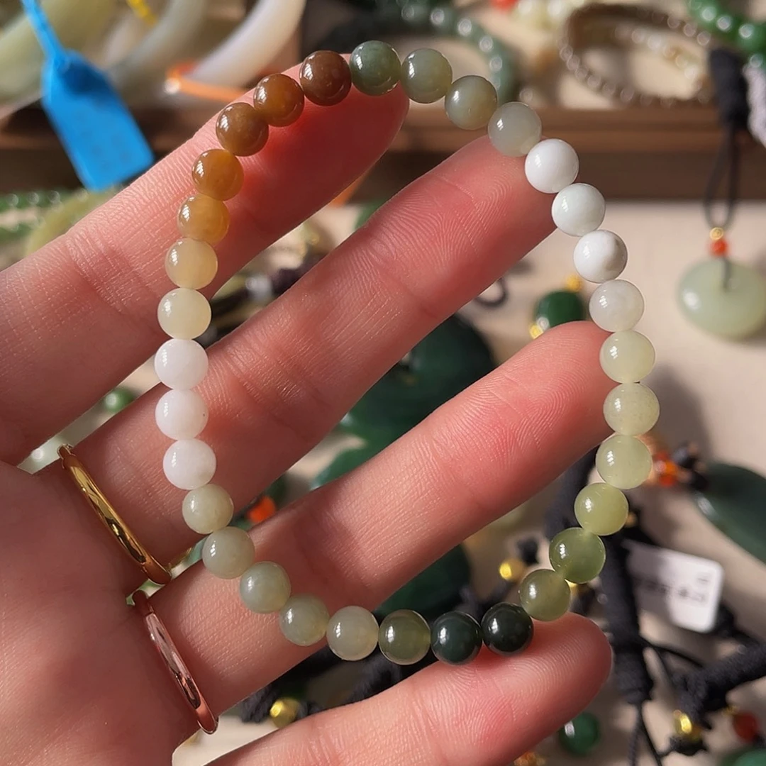 和田玉未镶嵌手串