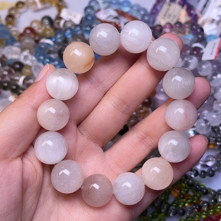 陨***r未镶嵌手链水晶白兔毛