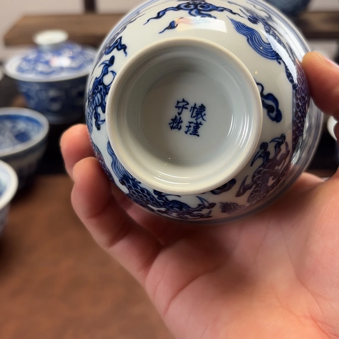 胖***叔景德镇纯手工手绘龙纹盖碗