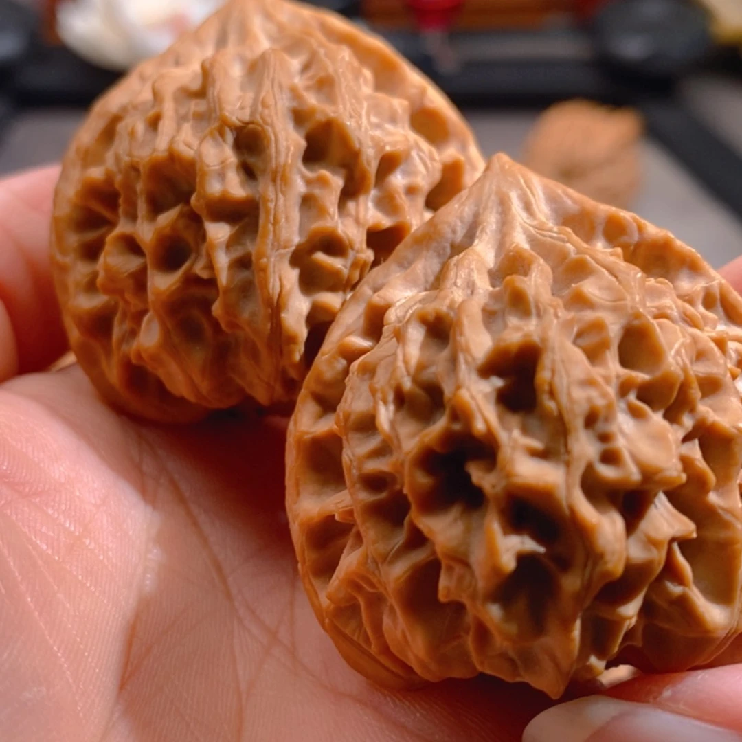 【闪购商品】吊坠文玩核桃修**菊龙门